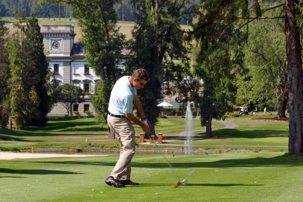 Golf Resort Hotel Konopiste Benesov  Eksteriør billede